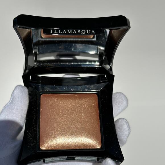 Illamasqua Beyond Powder Highlighter GORGEOUS Epic Champagne Gold Peach 7g - Picture 8 of 11